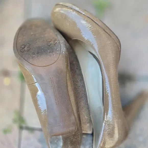 Naturalizer Taupe Patent Platform Pumps Round Toe Heels Women’s Size 9 - Picture 4 of 6